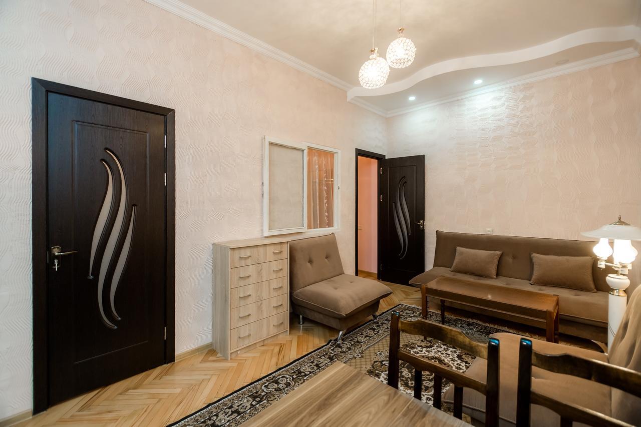 Gabi'S House Apartment Тбилиси Екстериор снимка
