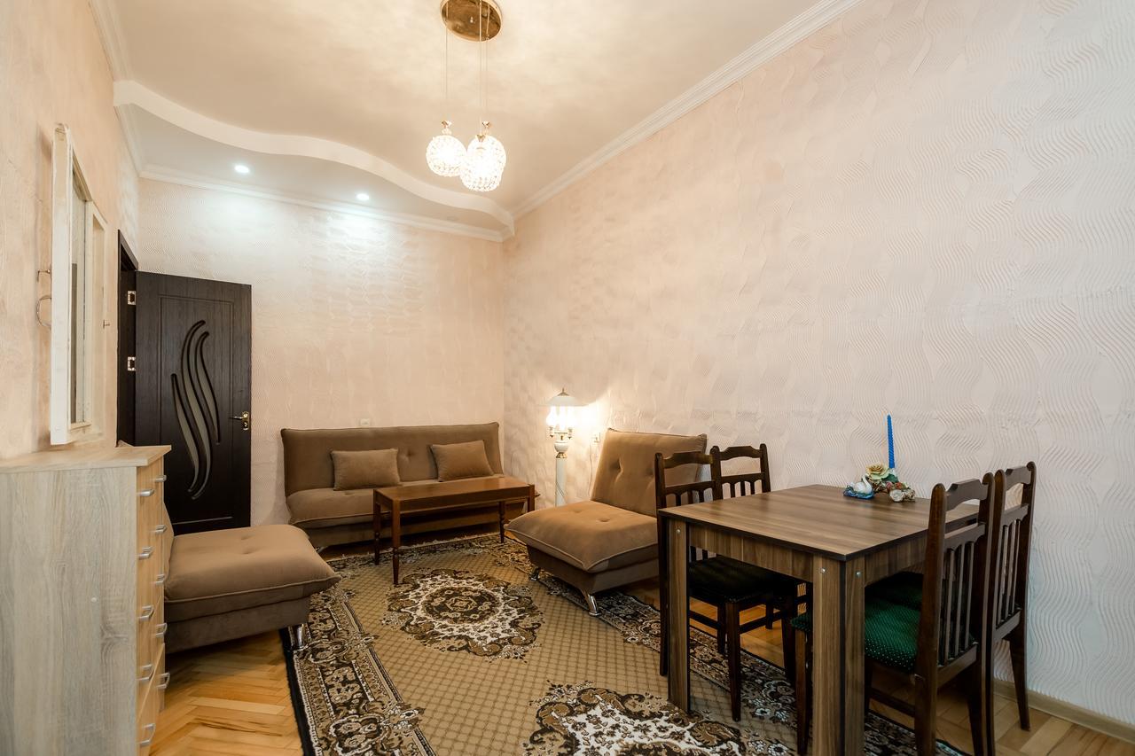 Gabi'S House Apartment Тбилиси Екстериор снимка